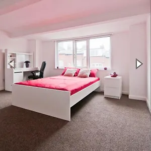 Budget Double Close To Leeds And Centre Guest house