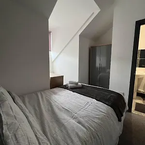 Grove Road Guesthouse, Comfortable, Budget, Friendly Guest house