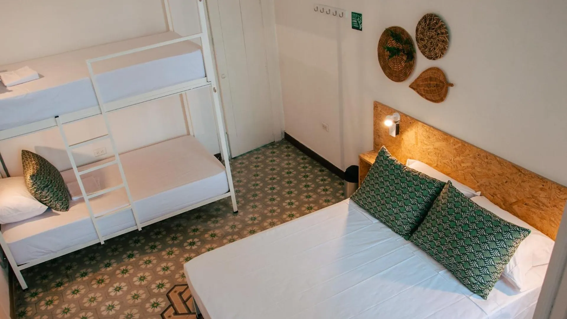 Cordova Hostel 메딜린 0*,  콜롬비아