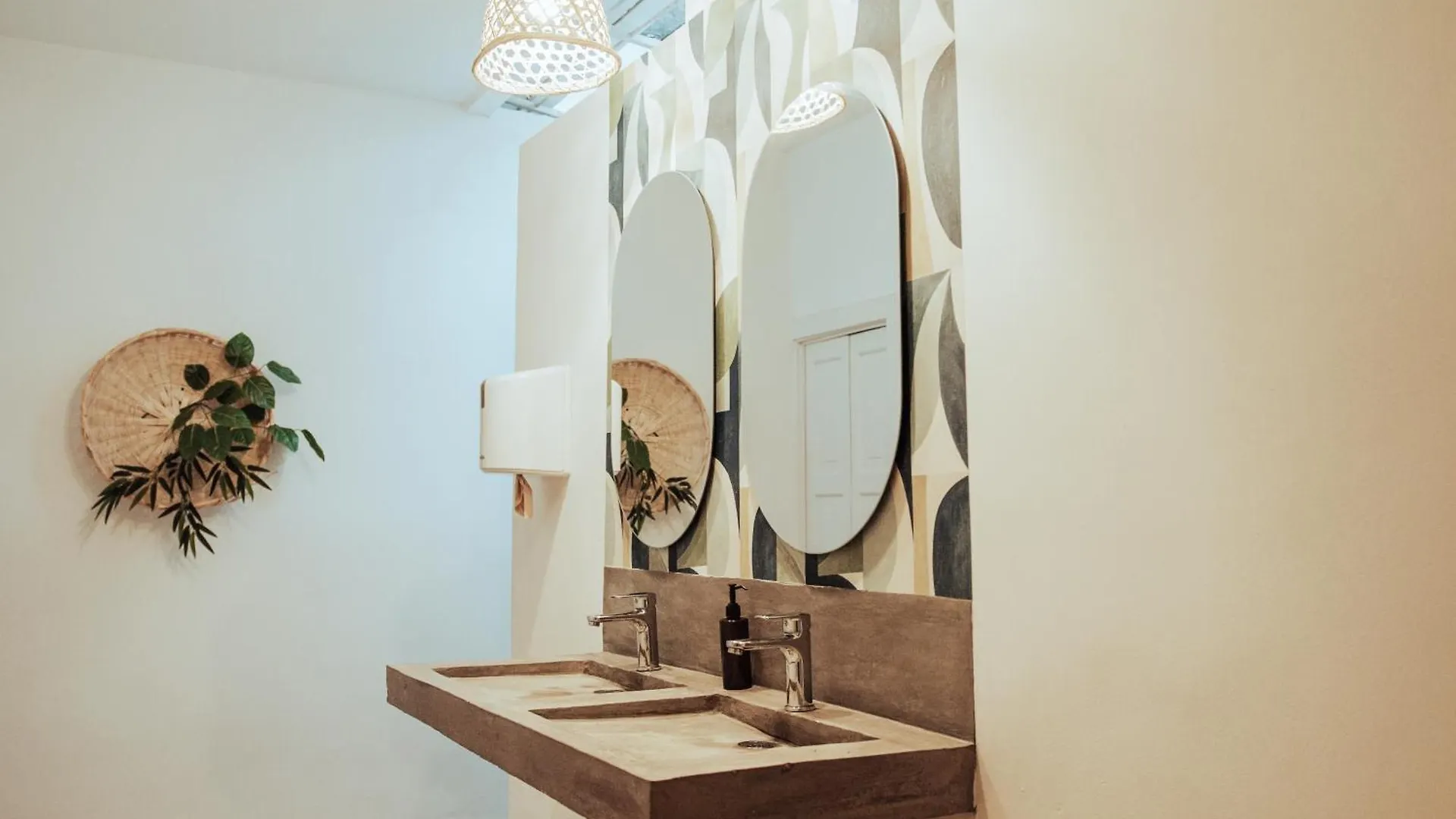 Cordova Hostel Medellín