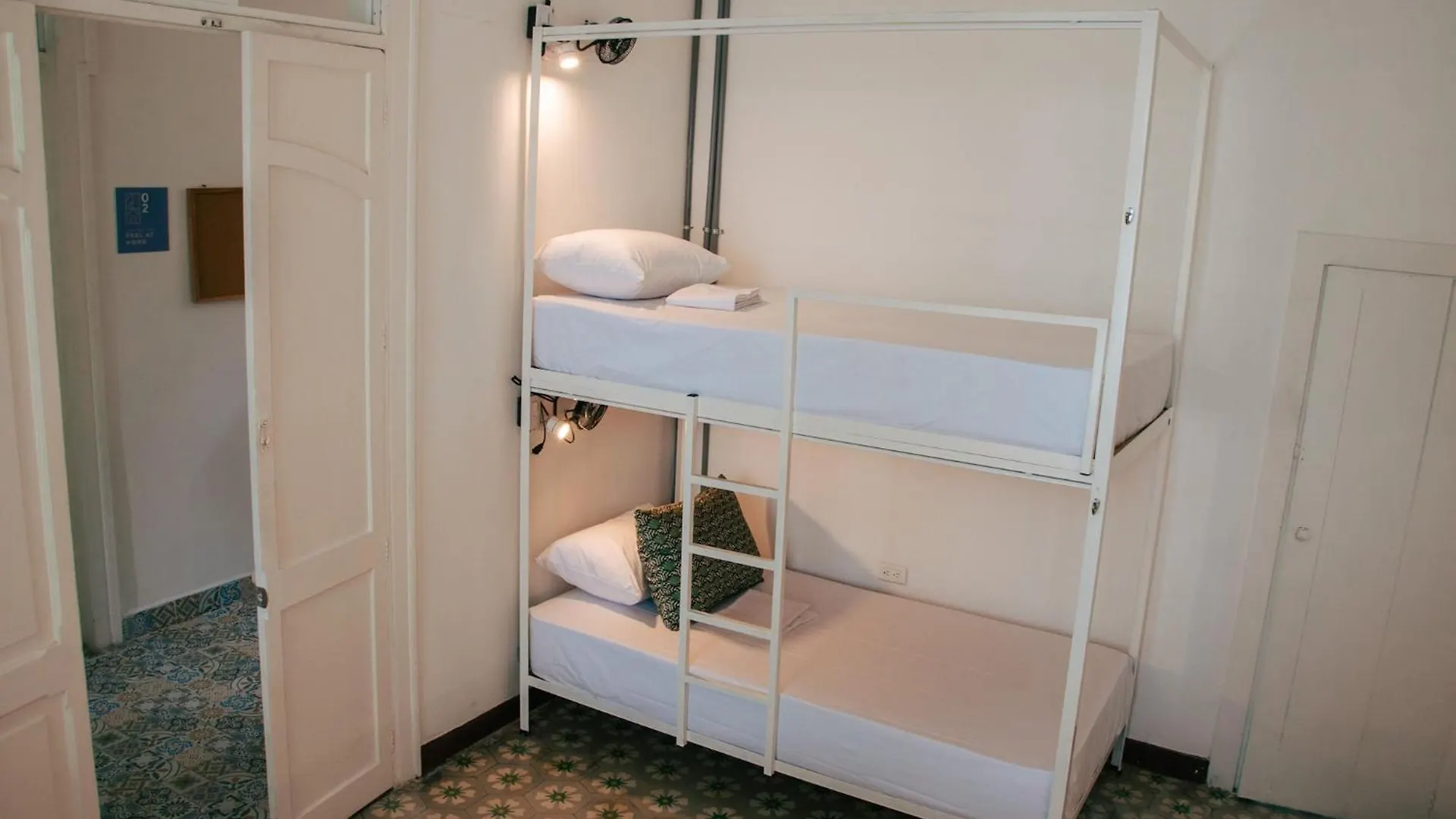 Cordova Hostel Medellin 0*,